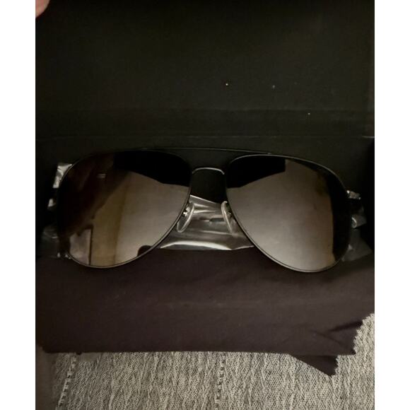 NEW Tumi Sunglasses Mens Black Aviator Made in Japan 59mm Case Cleaning Cloth - Picture 6 of 13